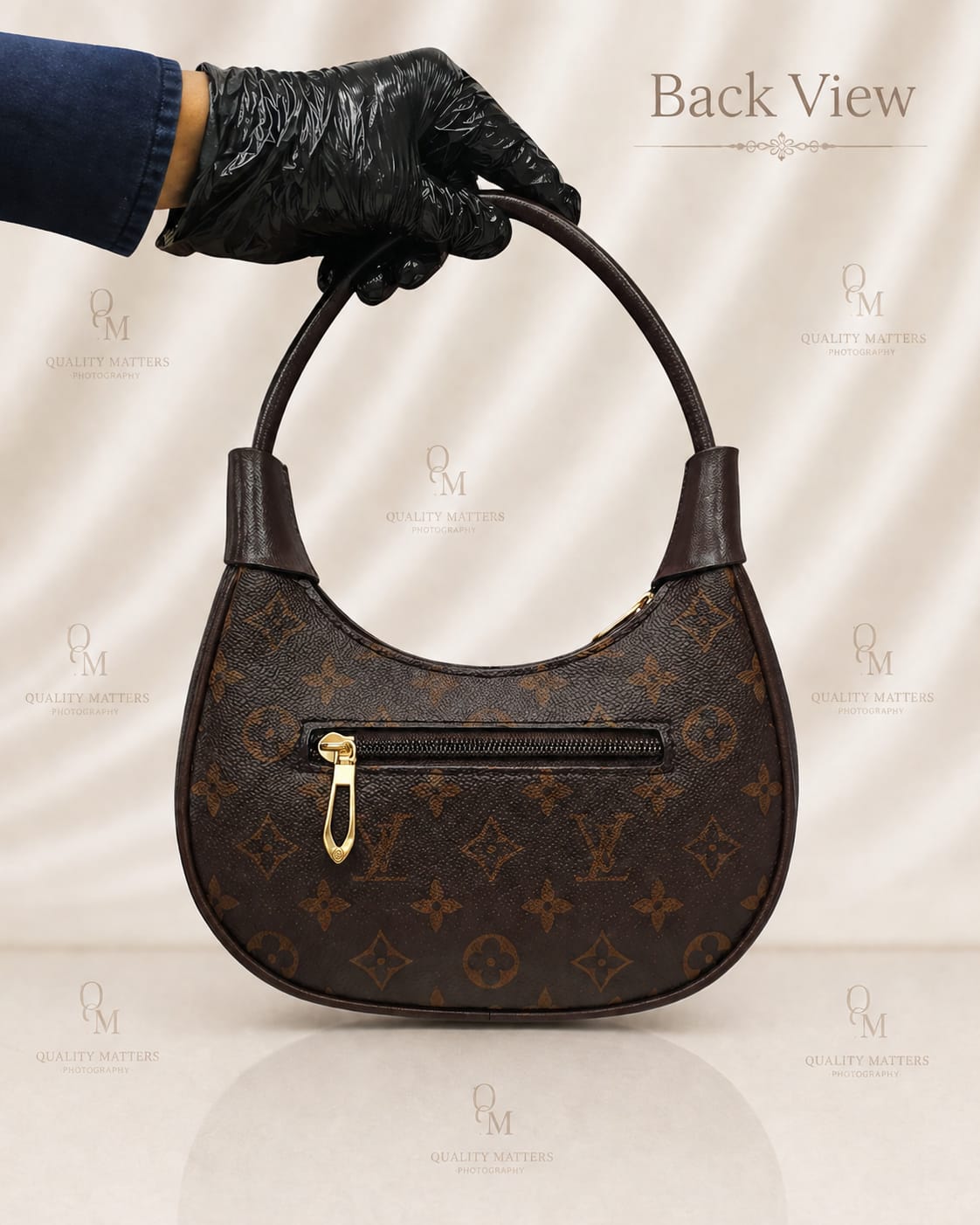 Luxury Crescent Shoulder Bag – Timeless Elegance